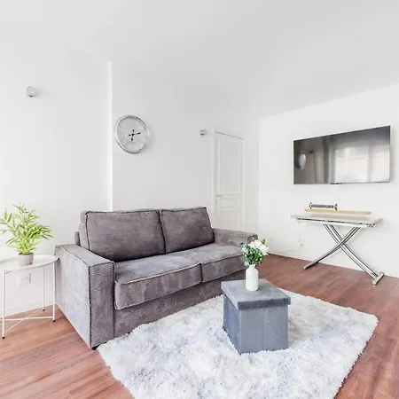 Bright And Comfortable 1-bedroom